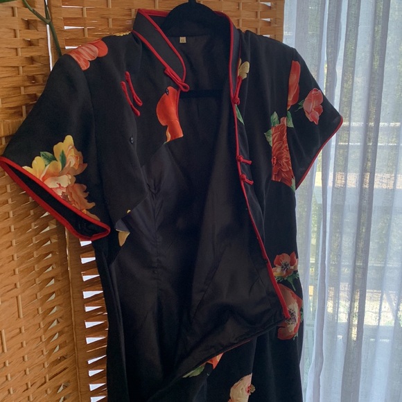 Brand unknown size XXL but fits like a medium - Picture 5 of 6